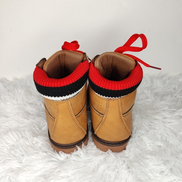 Boys Timberland-Themed Boots - Picture 3 of 5